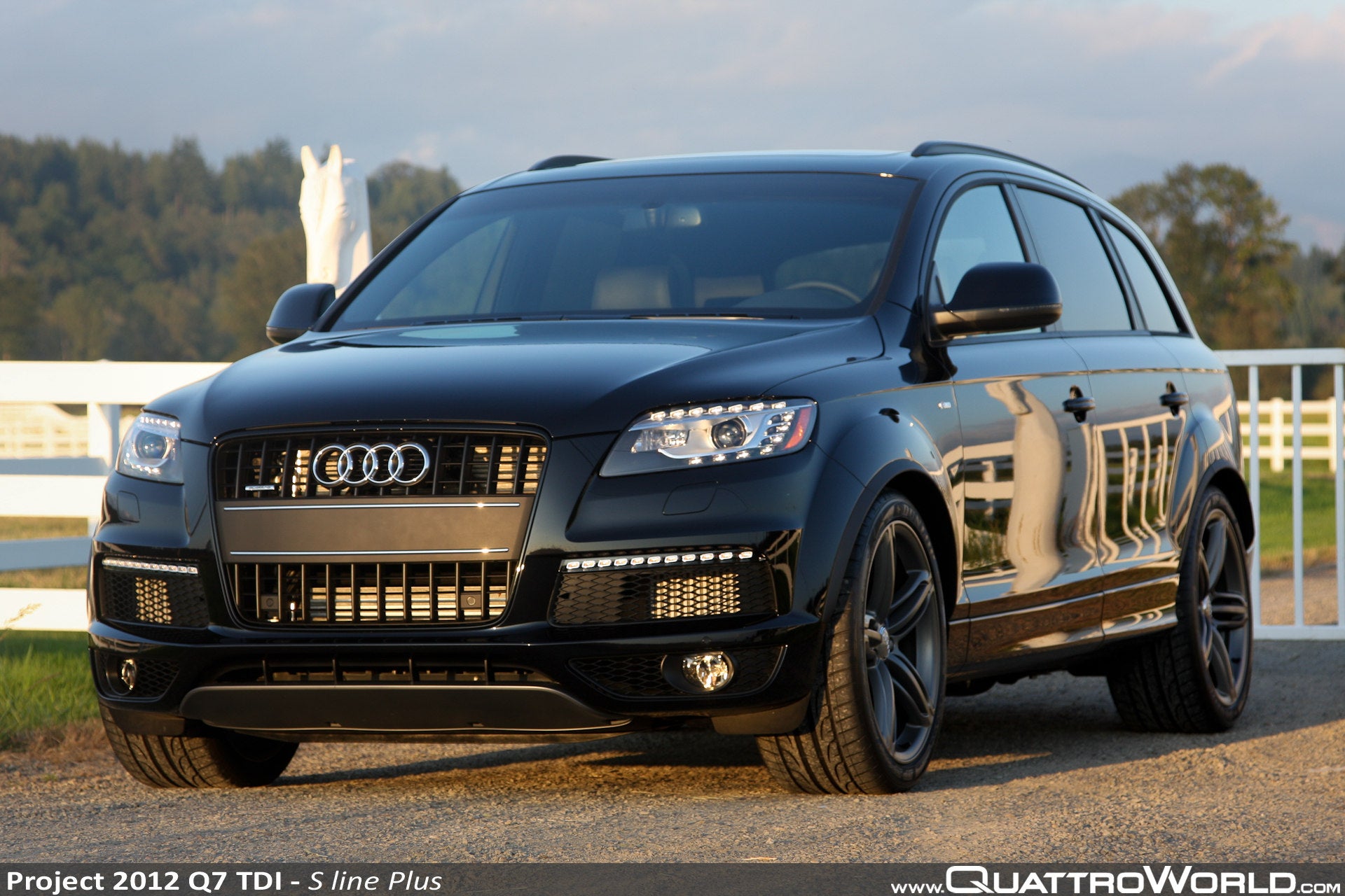 Купить й 7. Audi q7. Audi RS q7. Ауди q7 2012. Ауди джип q7.